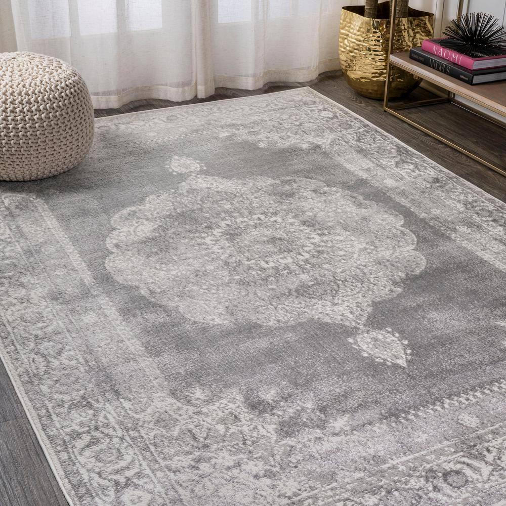 Jonathan Y Area Rugs 0.4"X120"X93" Rosalia Cottage Medallion Gray/Dark Gray Rug - Picture 12 of 12